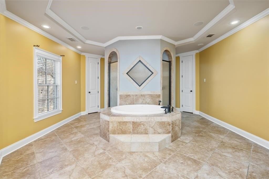 723 Briston Ln - Photo 4 of 32