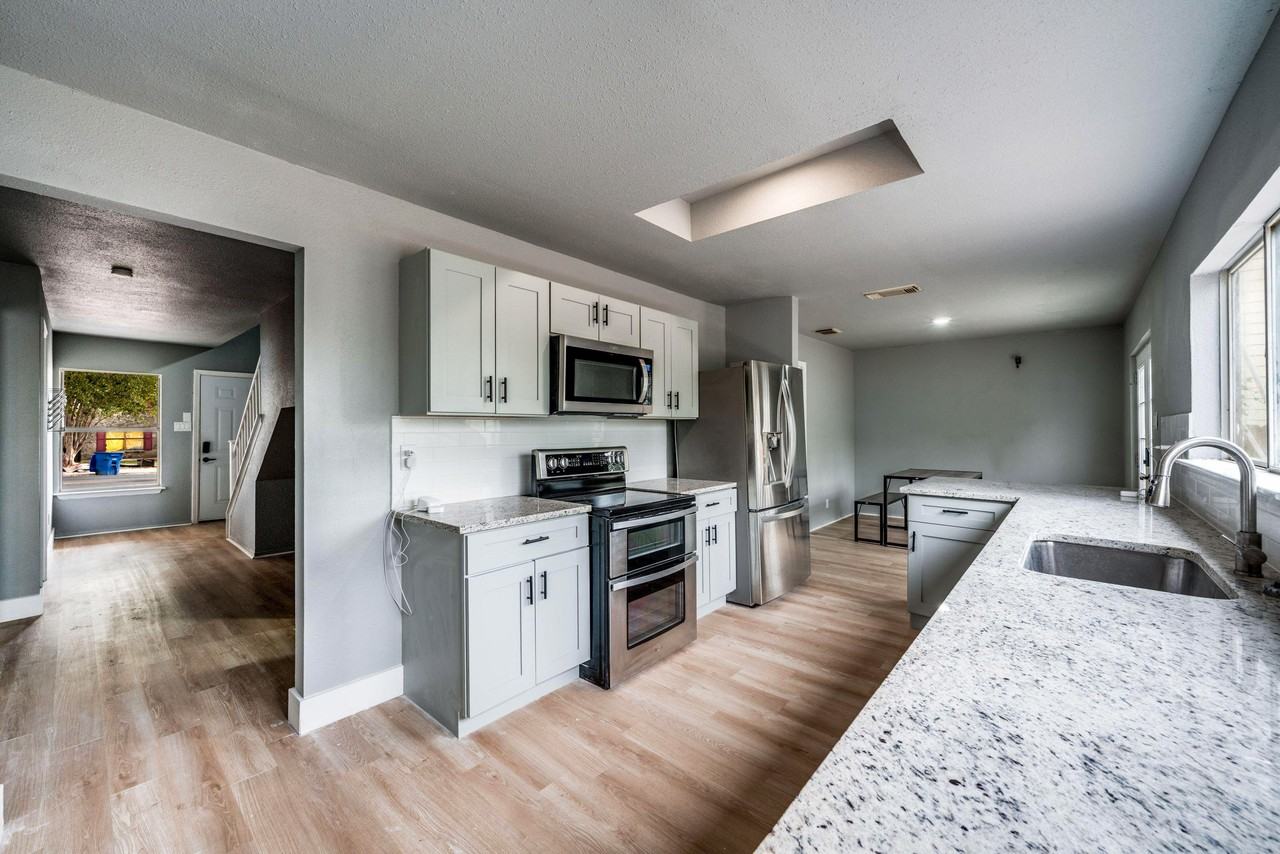 Summer Fest Dr - Photo 2 of 13