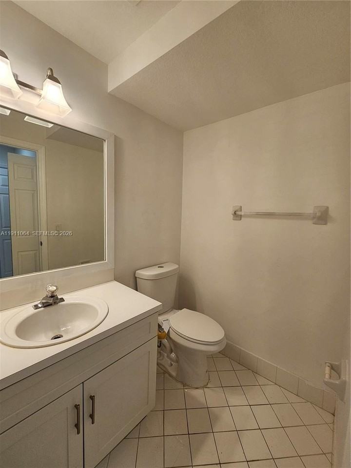 2280 Nw 171st Ter - Photo 7 of 18