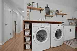 featured image of Lexington St