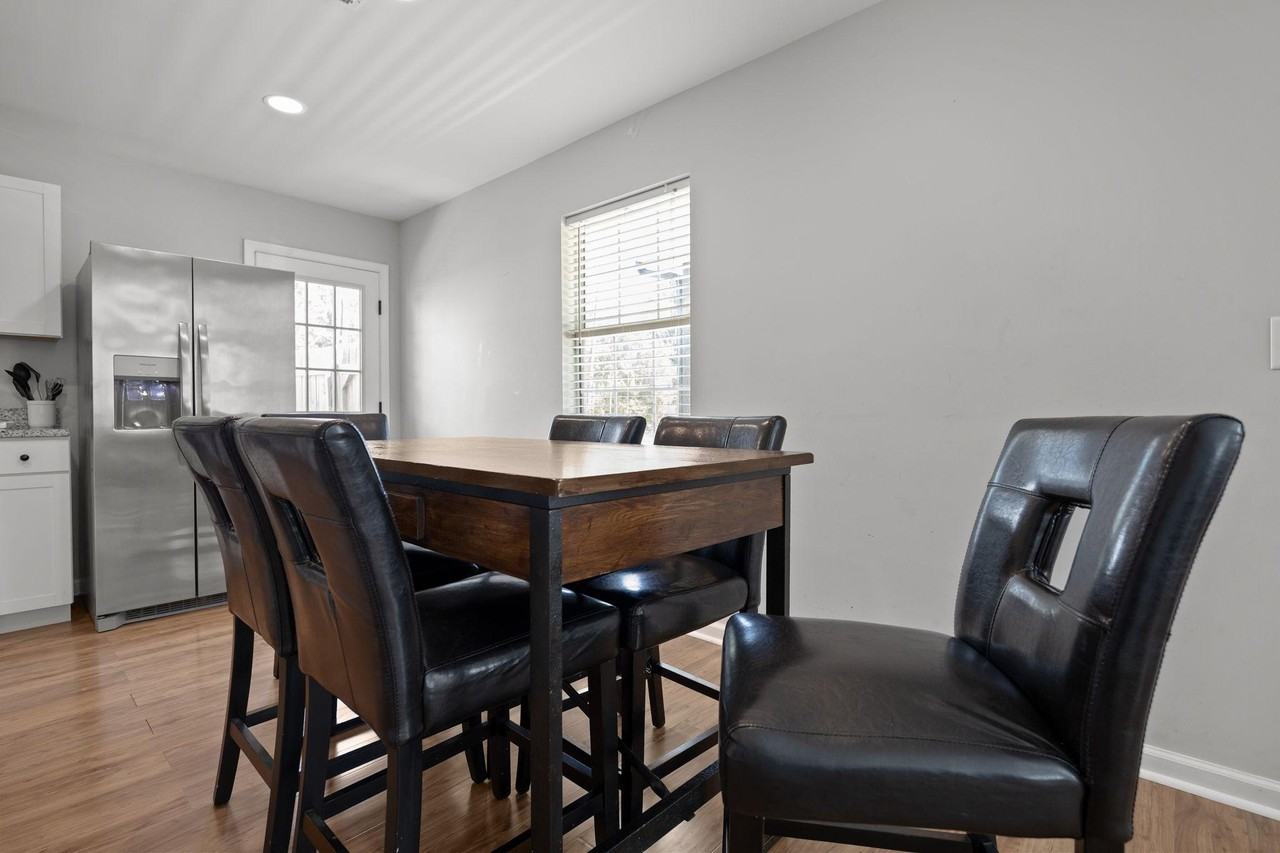 Lexington St - Photo 4 of 15