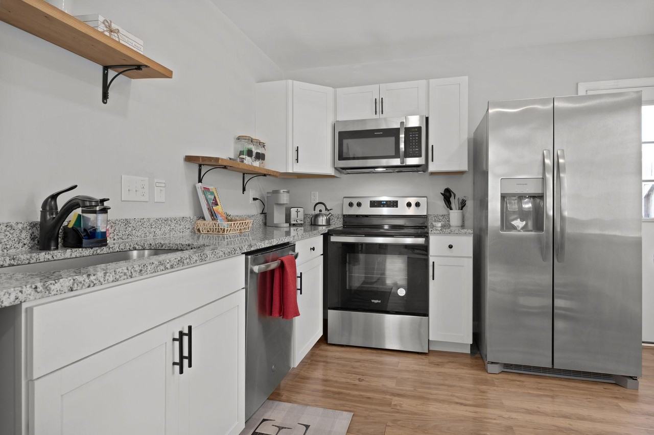 Lexington St - Photo 6 of 15