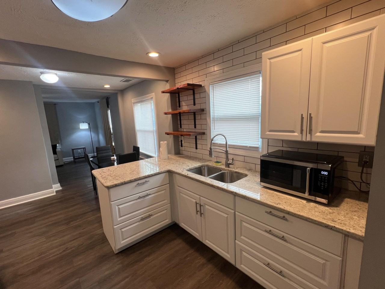 Ryan St Sw - Photo 5 of 17