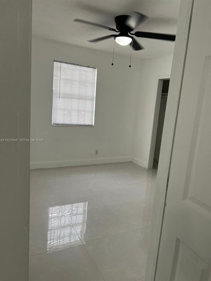 16100 Nw 21st Ave - Photo 2 of 4