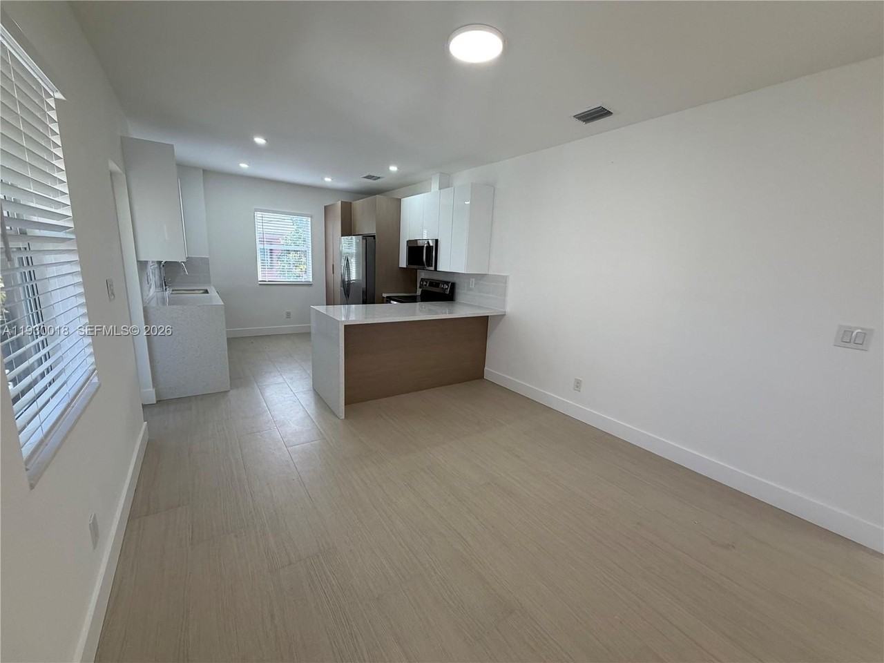 1045 Sw 8th Ave #1045 - Photo 5 of 13