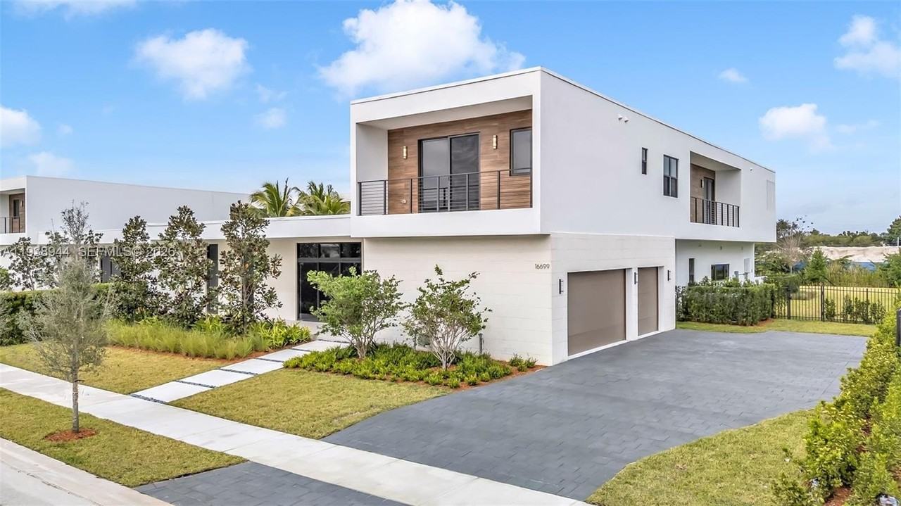 16699 Botaniko Dr N - Photo 5 of 50