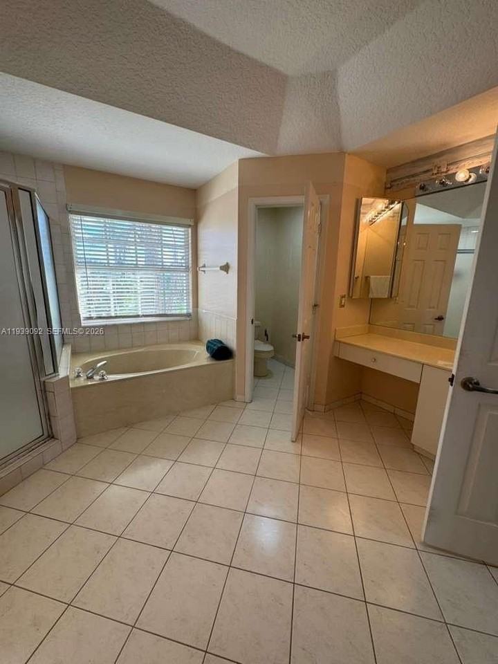 7109 Se Walden Pond Ct - Photo 4 of 10