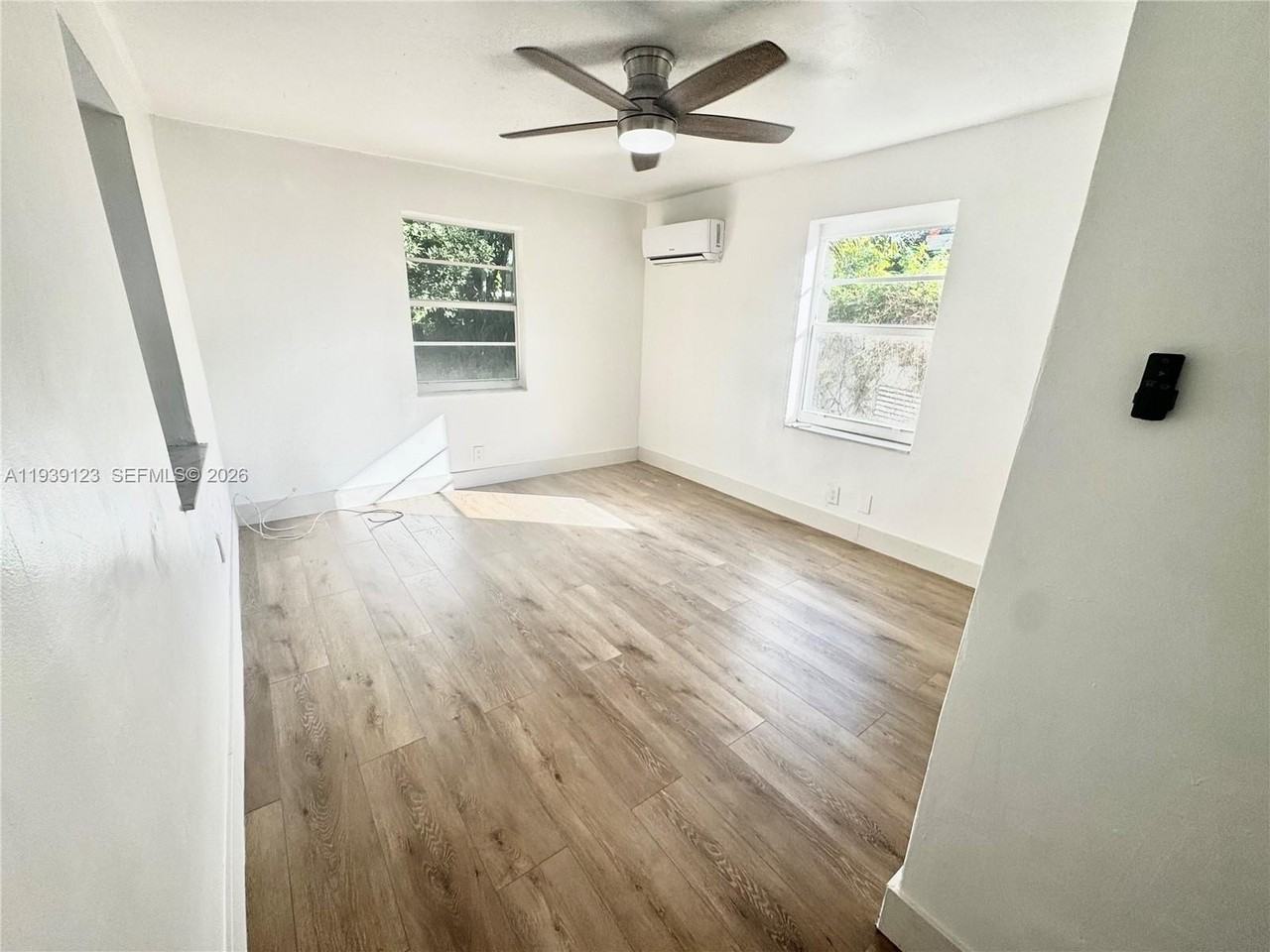 411 Nw 97th St #0 - Photo 3 of 9