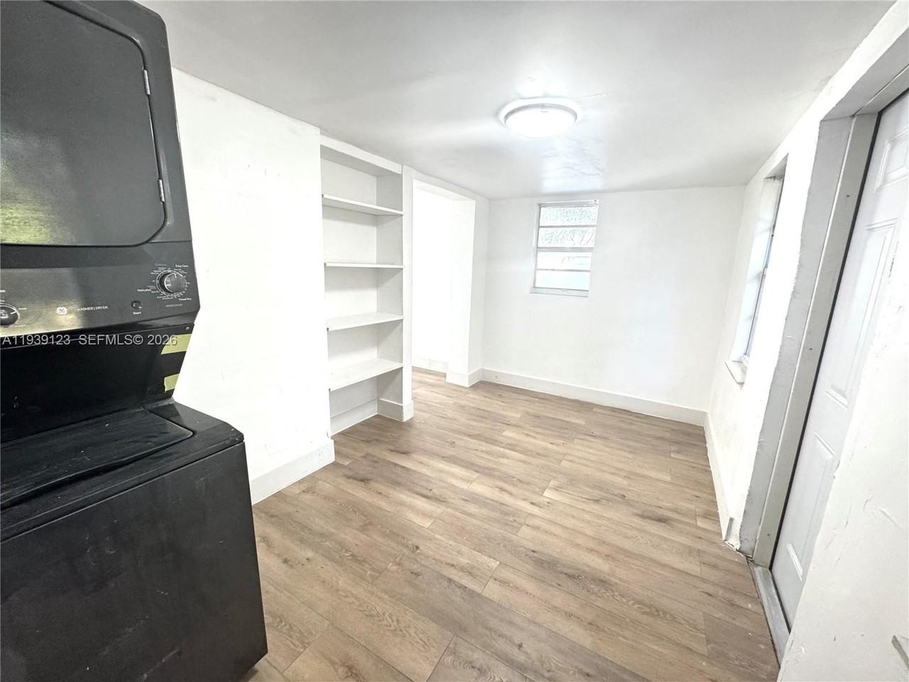 411 Nw 97th St #0 - Photo 5 of 9