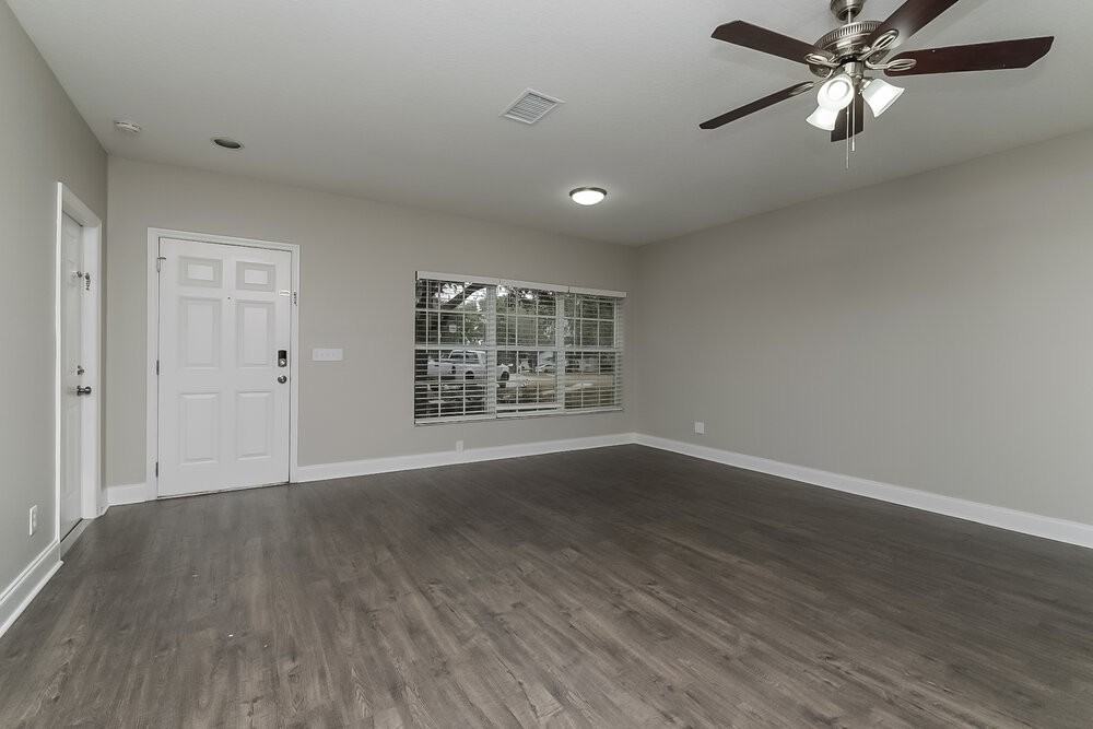 416 Summer Sails Dr - Photo 4 of 16