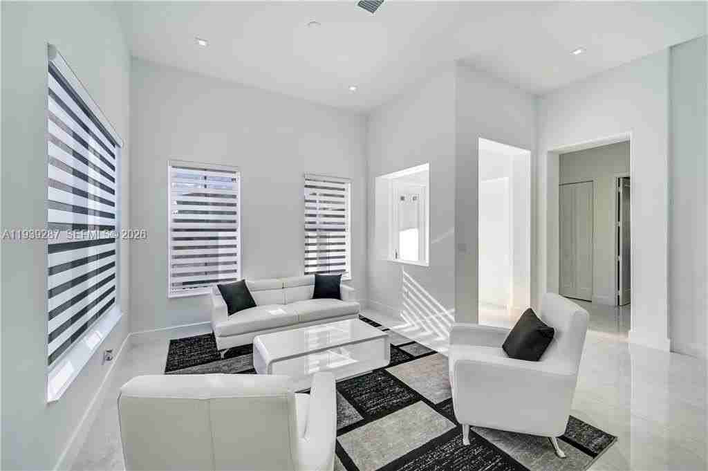 4919 Frattina St #4919 - Photo 4 of 15