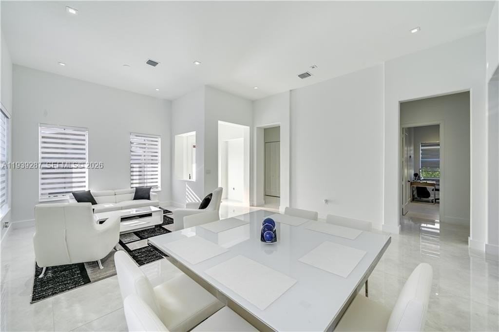 4919 Frattina St #4919 - Photo 5 of 15