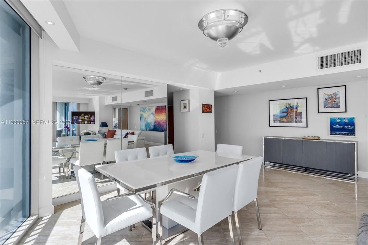 1500 Ocean Dr #1202 - Photo 7 of 45