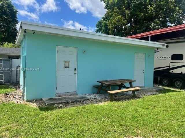 849 Nw 12th St 849 NW 12th St #849 - Photo 3 of 5