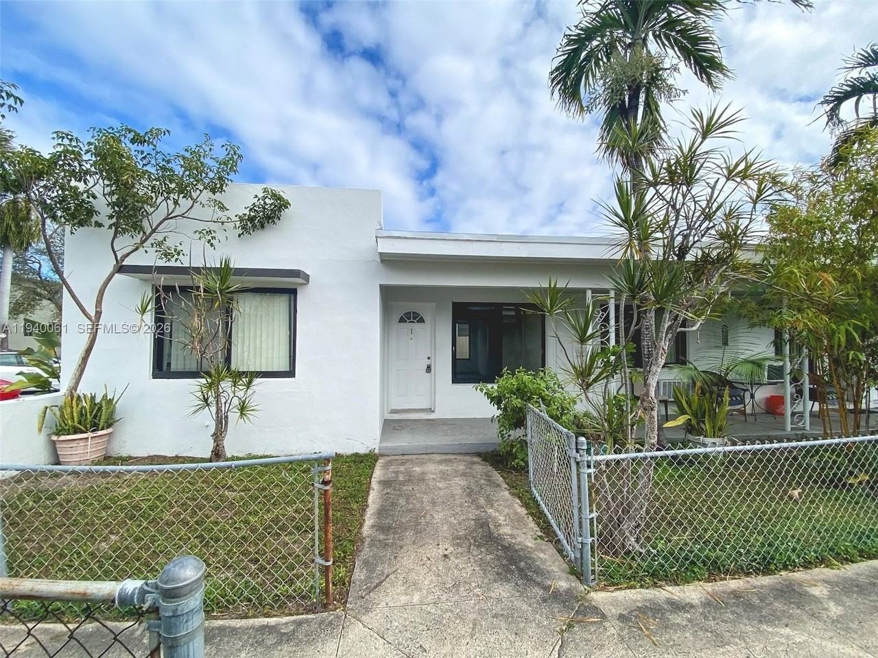 650 83rd St #3 - Photo 3 of 23