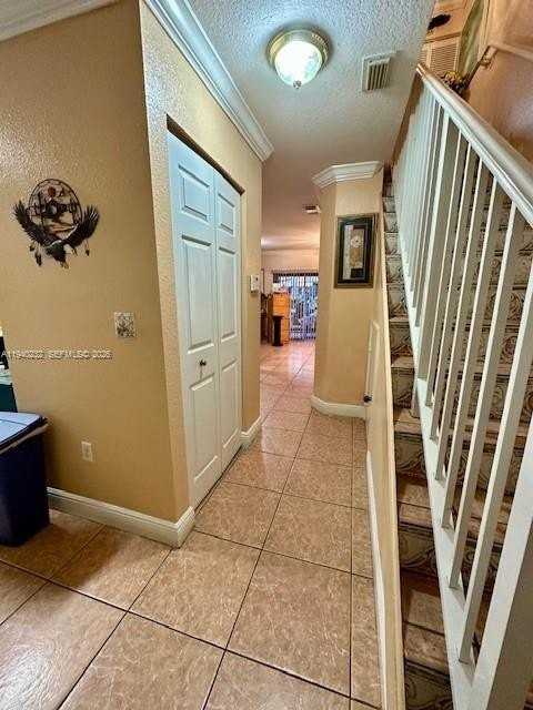 10604 Nw 87th Ct #10604 - Photo 6 of 22