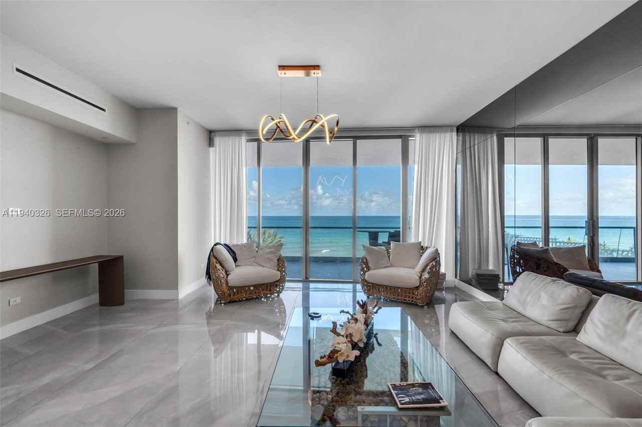 18501 Collins Ave #402 - Photo 6 of 40