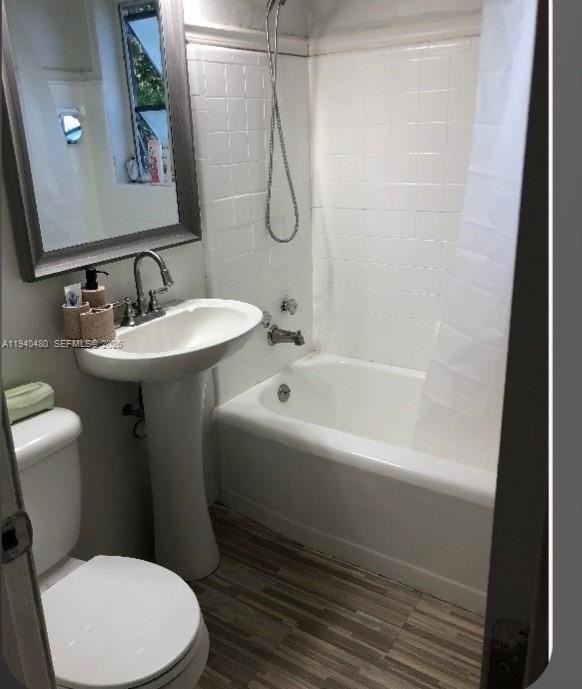 1715 Nw 13th St - Photo 4 of 4