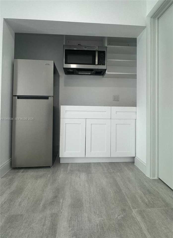 19340 Bel Aire Dr #1 - Photo 4 of 4