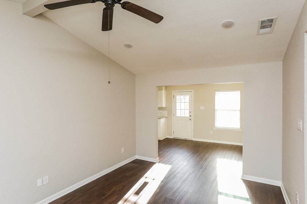 808 Quinette Dr - Photo 4 of 16