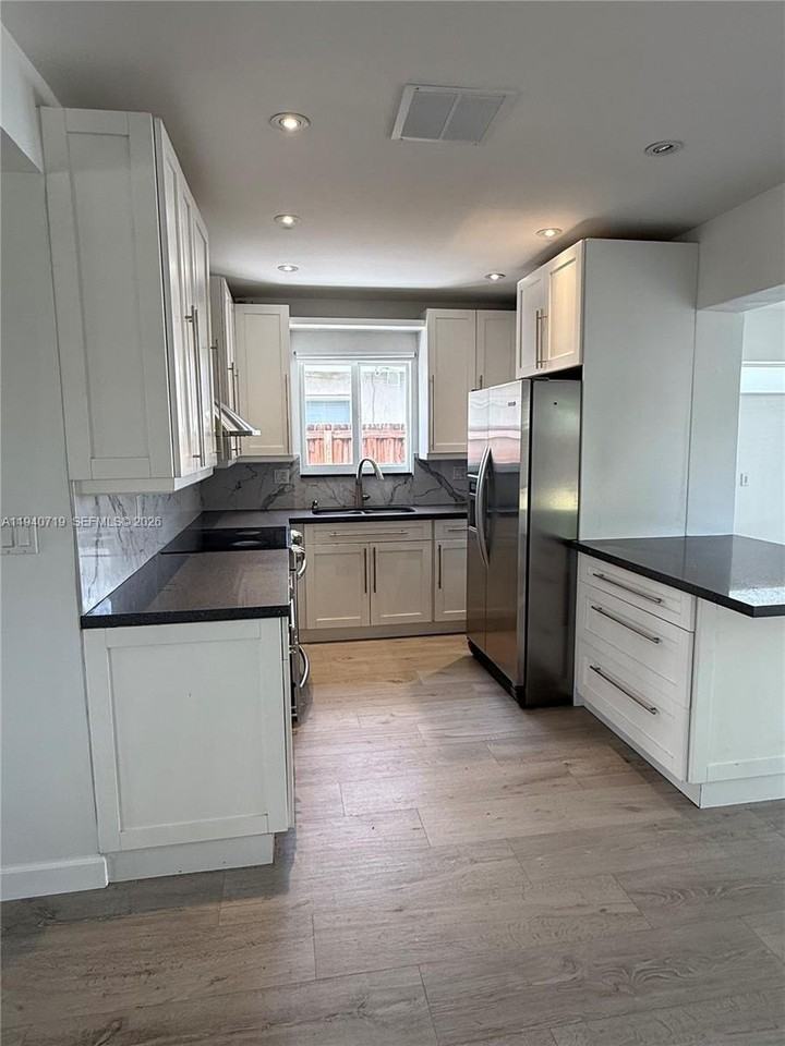 7415 Normandy St #0 - Photo 5 of 19