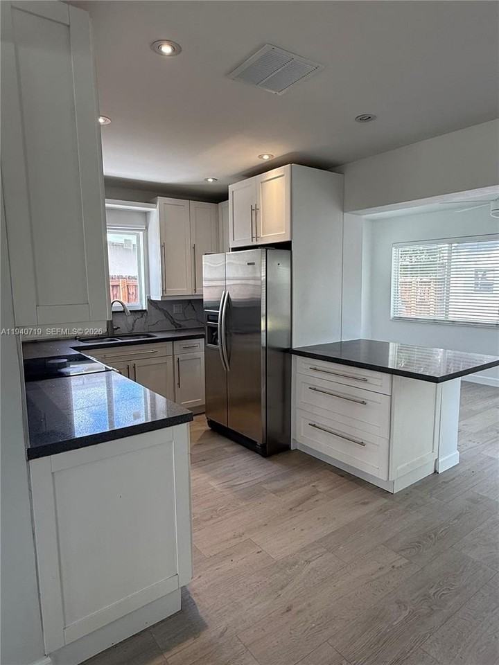 7415 Normandy St #0 - Photo 6 of 19