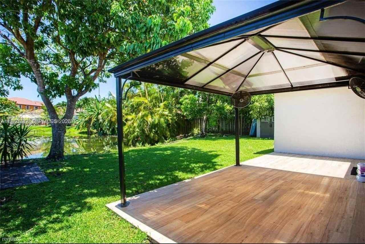 7940 Sw 163rd Pl - Photo 4 of 10