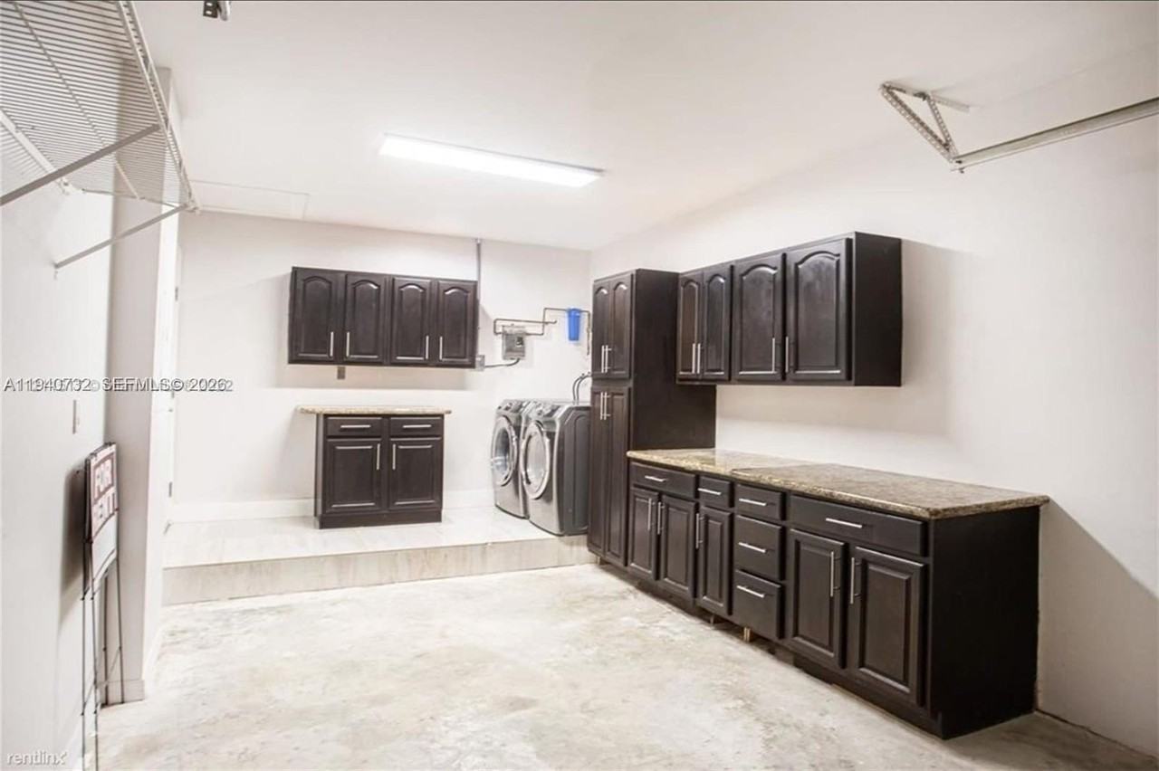 7940 Sw 163rd Pl - Photo 7 of 10