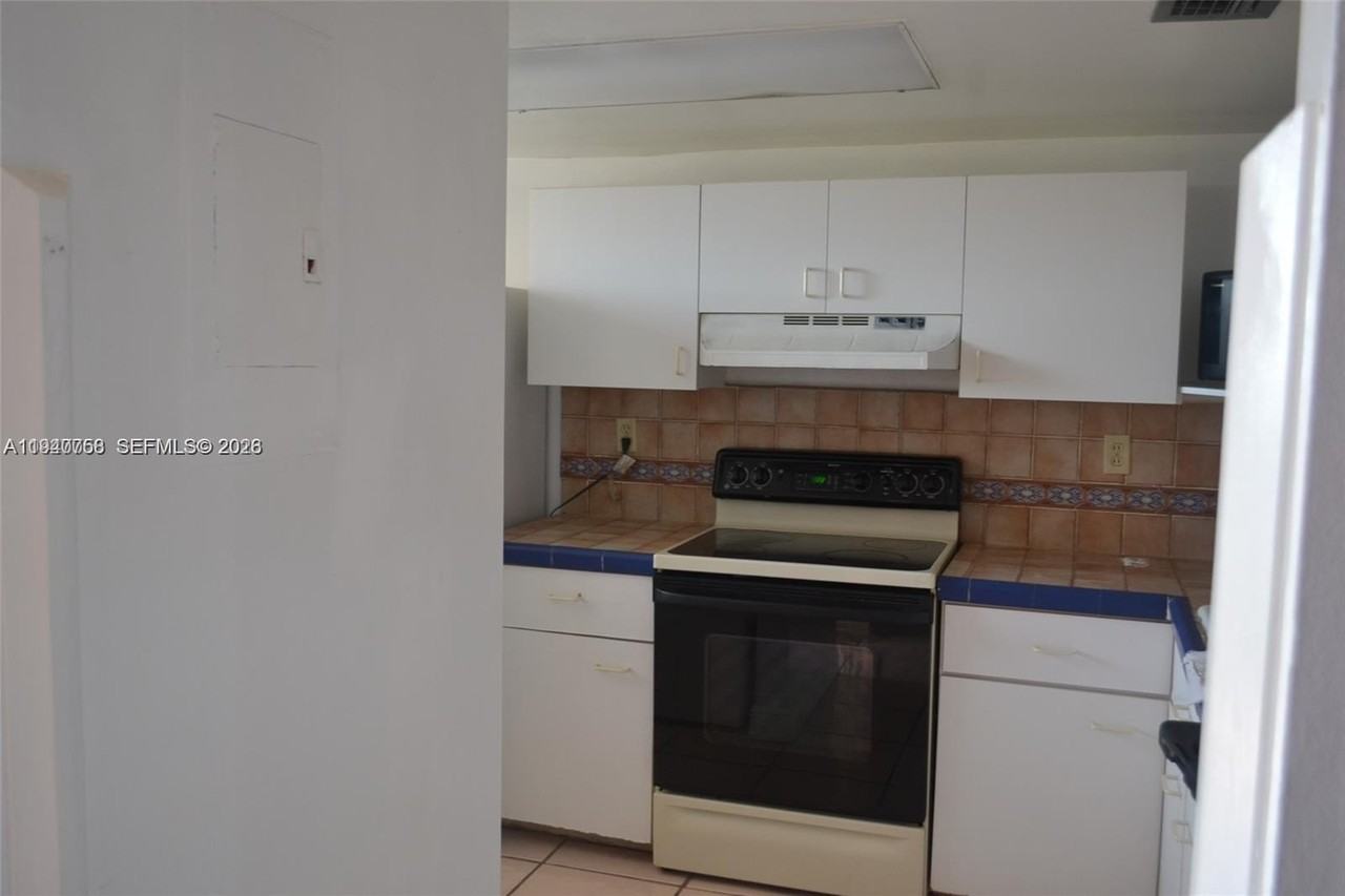 10155 Nw 9th Street Cir #4-507 - Photo 7 of 17