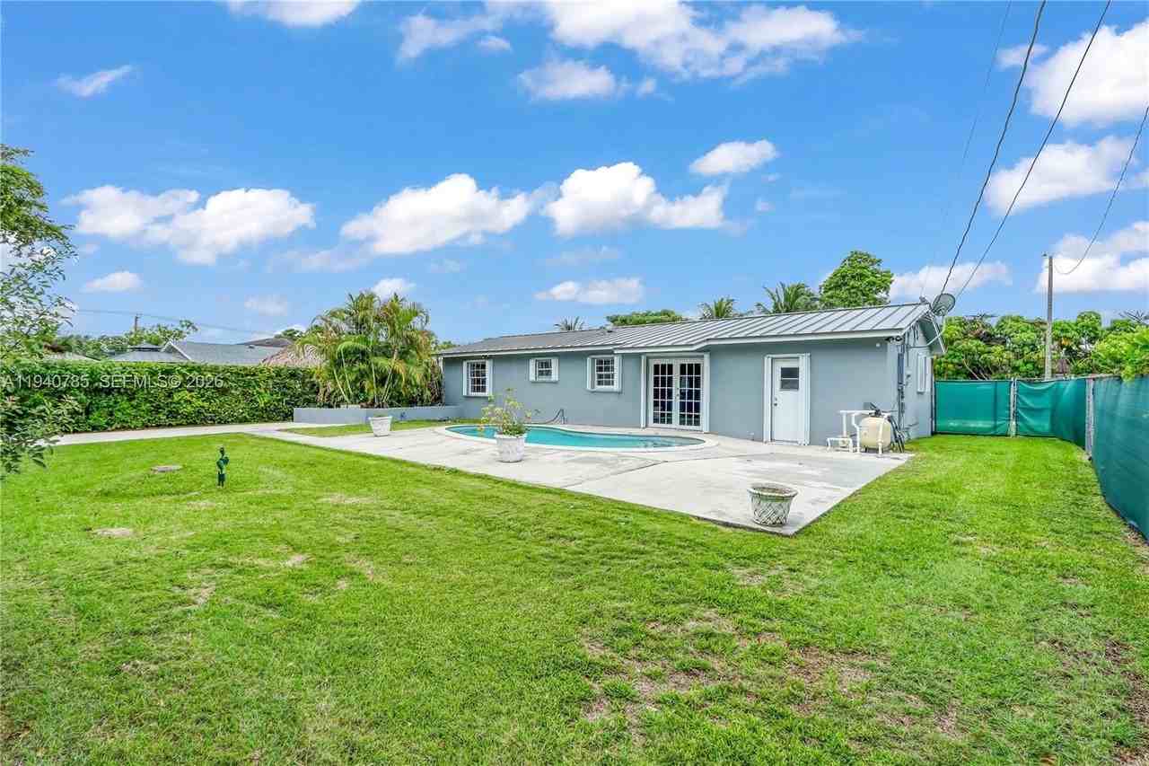 5725 Sw 107th Pl - Photo 4 of 21