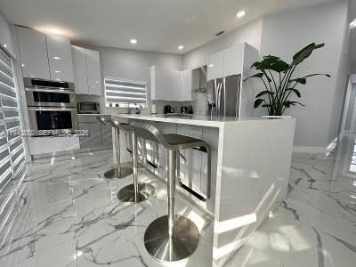 1040 Sw 142nd Ave #1040 - Photo 6 of 14