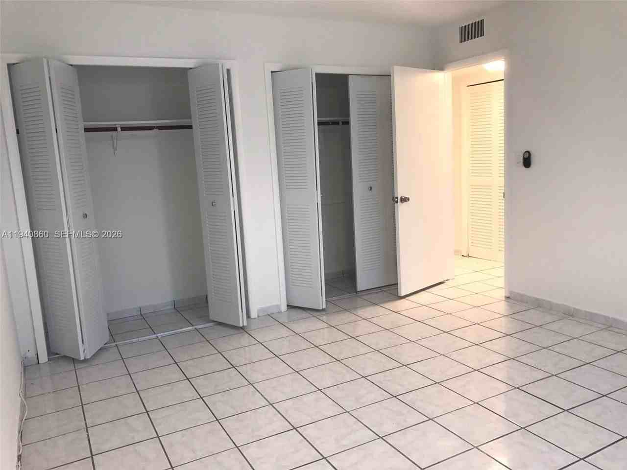 2612 Johnson St #9 - Photo 7 of 12