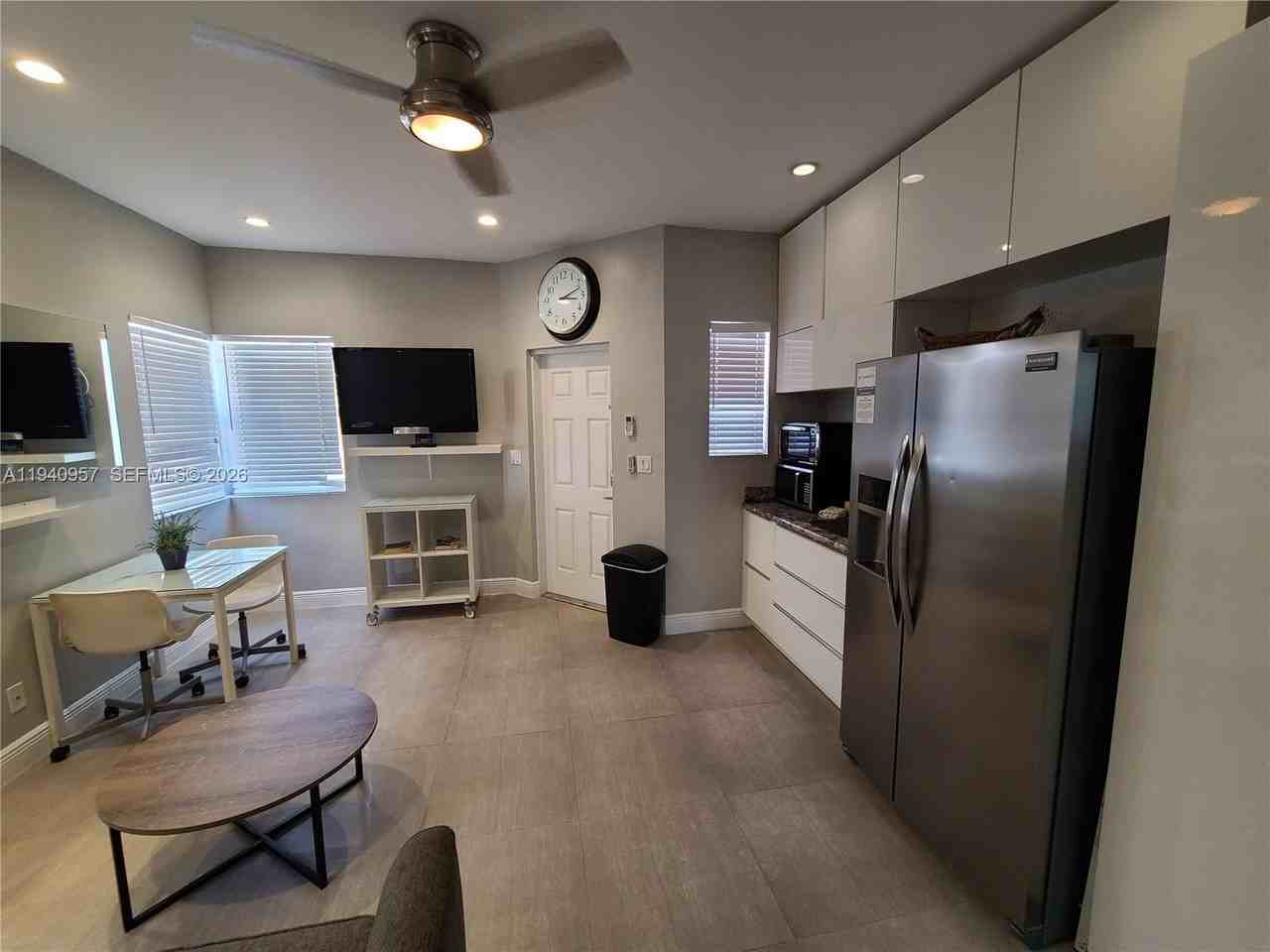 321 Hayes St #1-8 - Photo 3 of 6