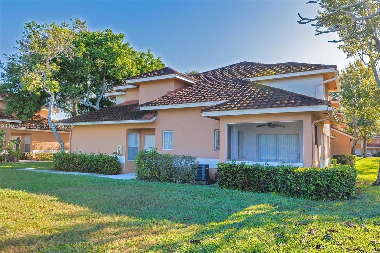 801 Nw 91st Ter #801 - Photo 3 of 47