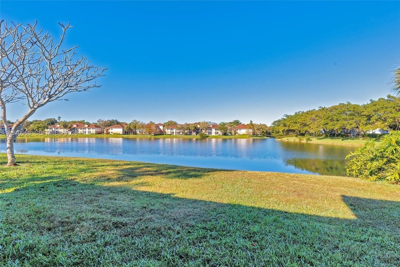 801 Nw 91st Ter #801 - Photo 4 of 47