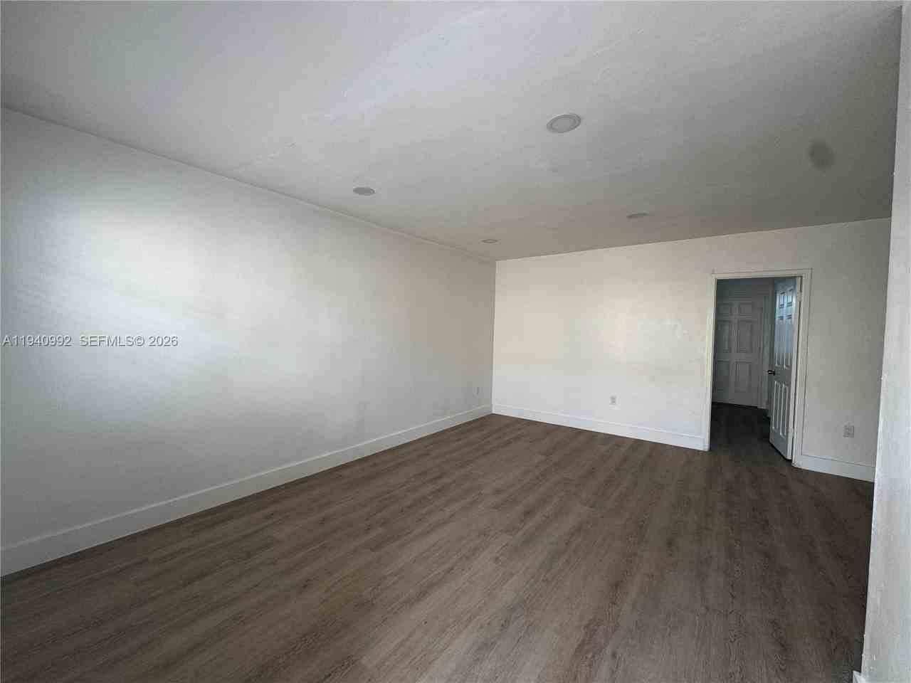 500 13th St #10 - Photo 4 of 13