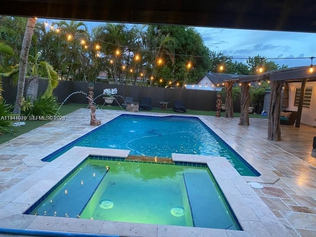 4872 Sw 140th Ave - Photo 7 of 31