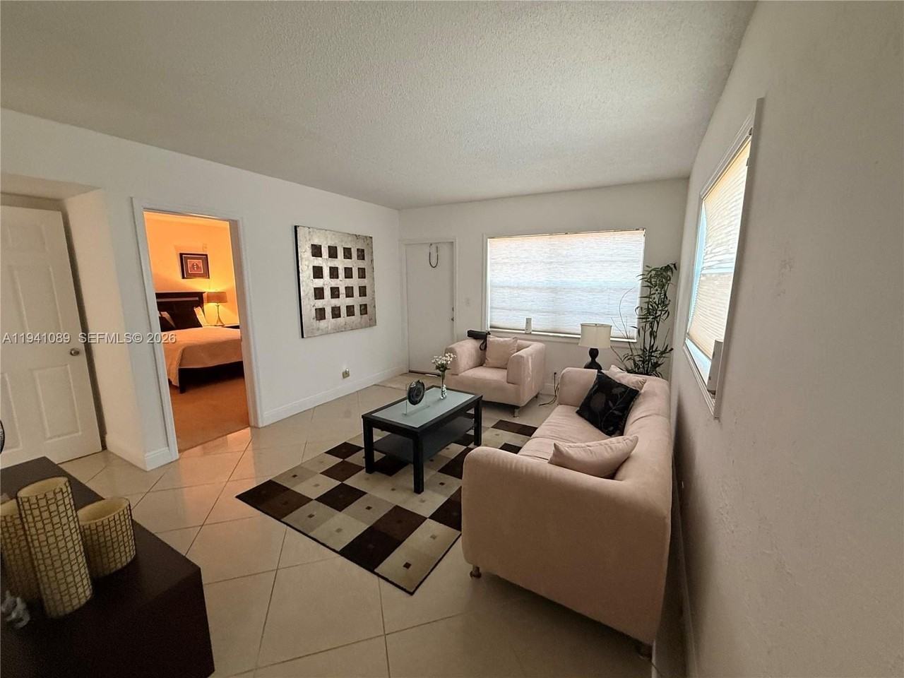 4061 N Dixie Hwy #1 - Photo 4 of 11