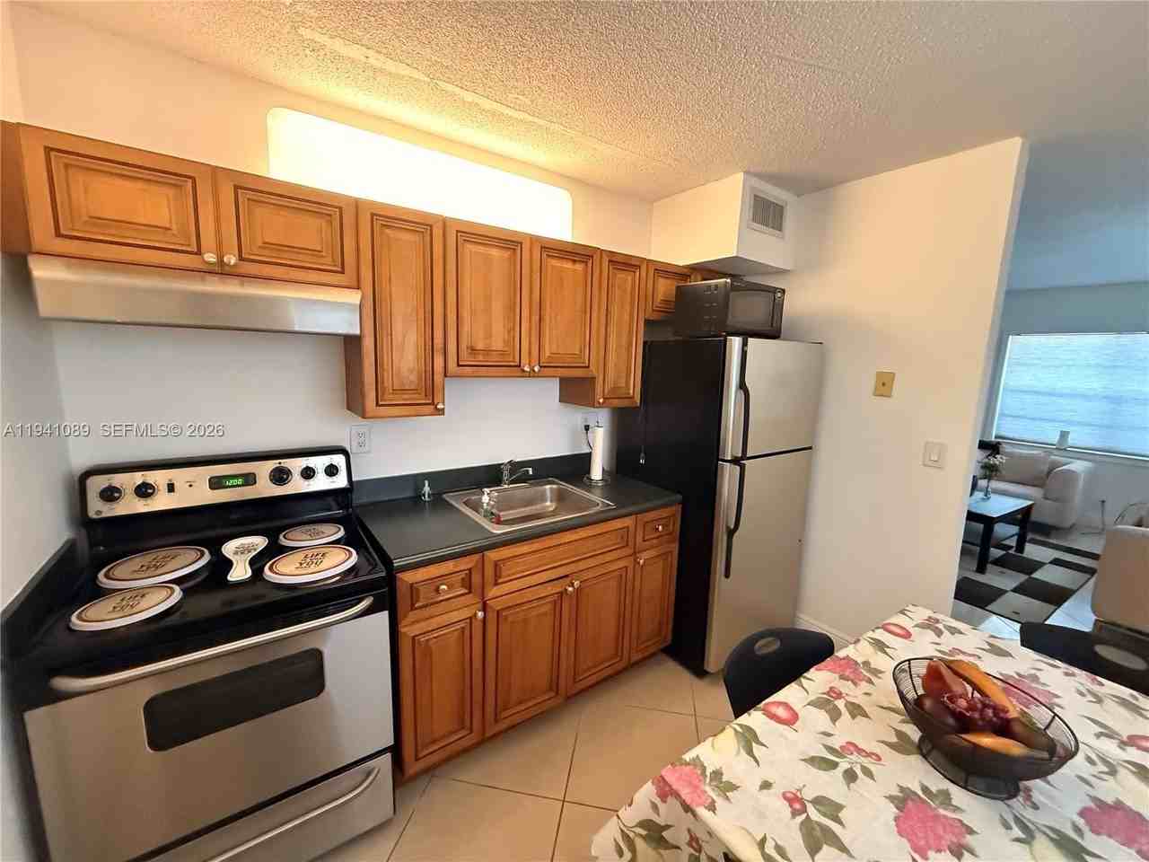 4061 N Dixie Hwy #1 - Photo 5 of 11