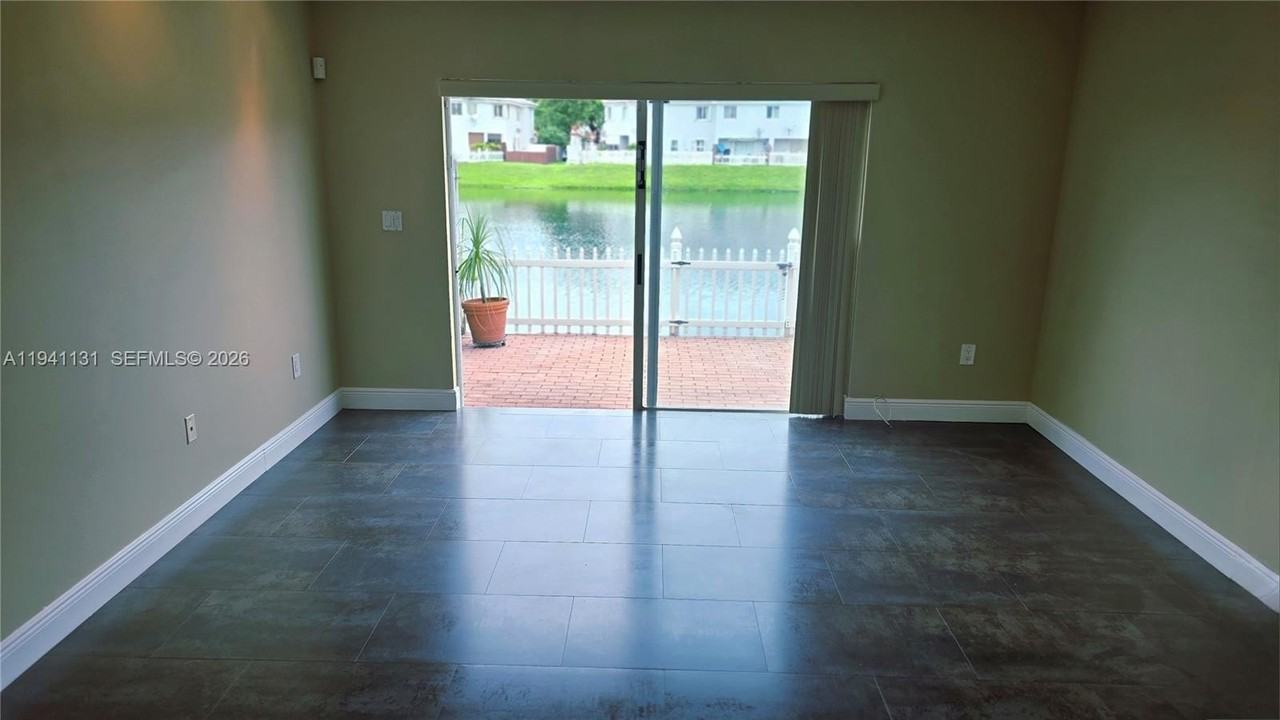 14273 Sw 121st Pl #3 - Photo 7 of 39