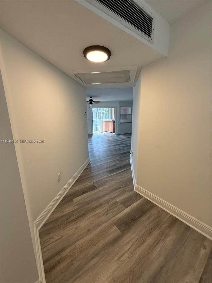 2634 Se 21st Ct #203C - Photo 4 of 42