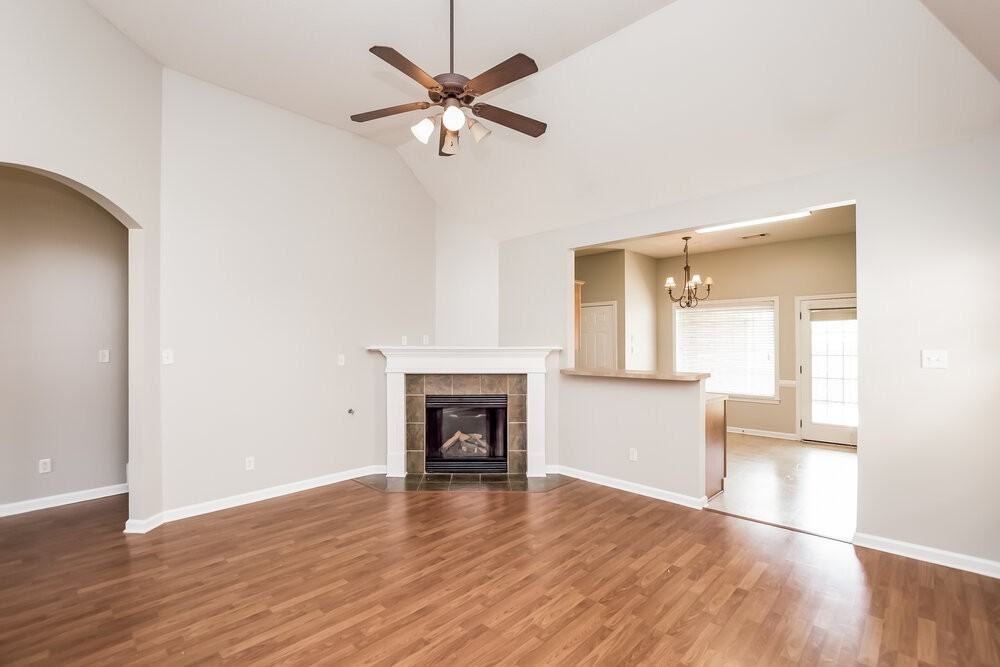 10215 Morning Hill Dr - Photo 2 of 13