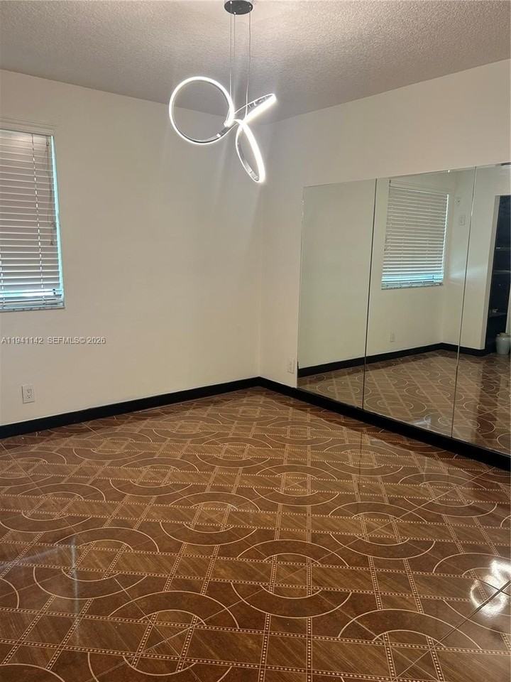 11511 Nw 10th St #11511 - Photo 5 of 36