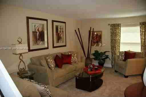 603 Sw 1st Ct #603 - Photo 4 of 8