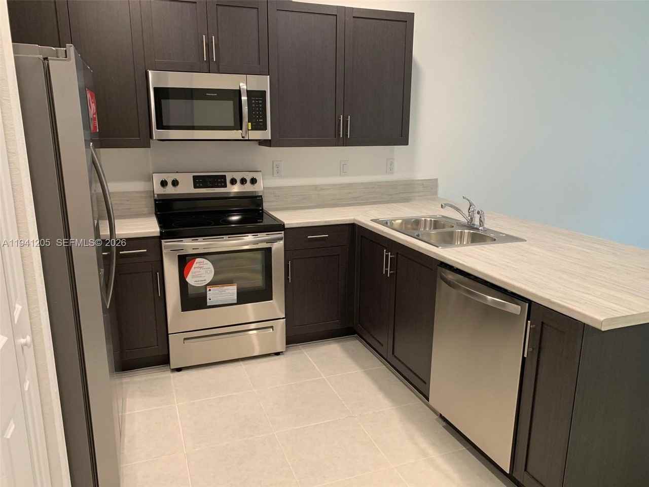 1271 Se 27th Ter #1271 - Photo 5 of 41