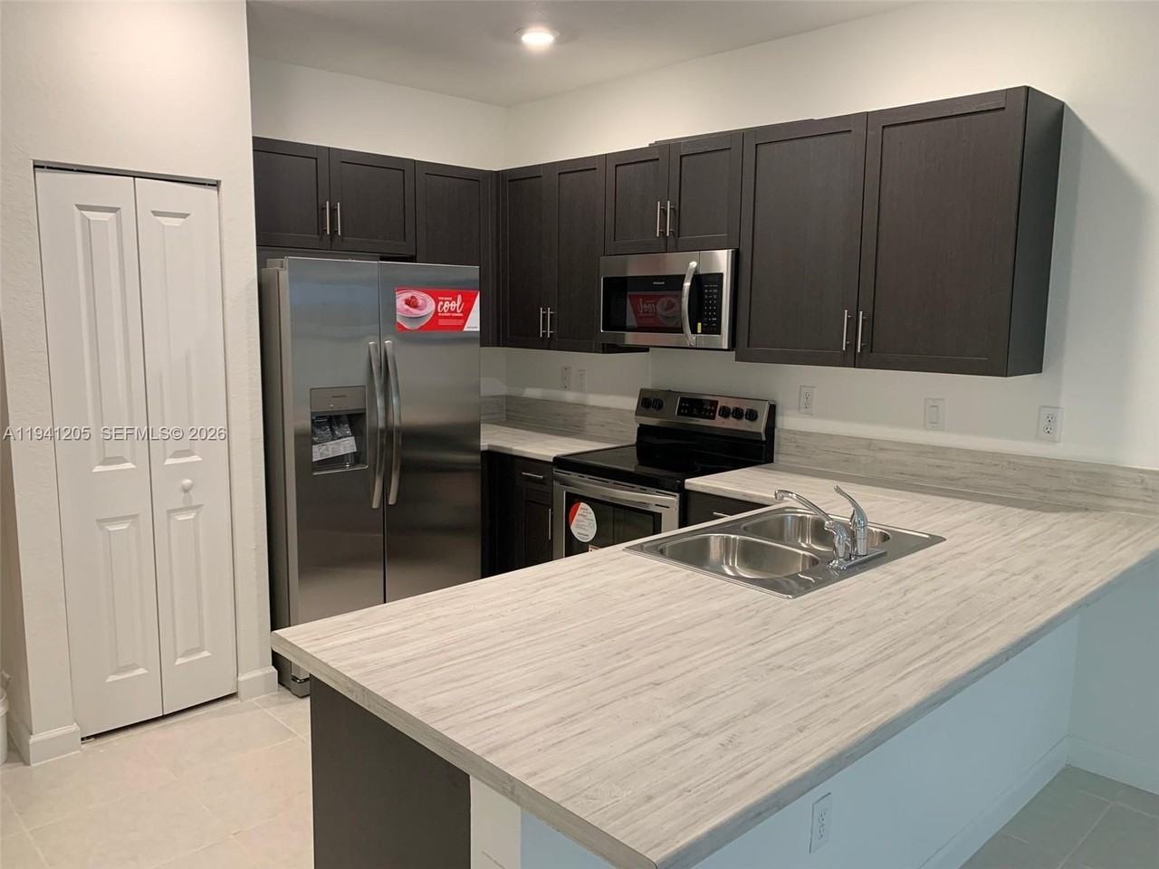 1271 Se 27th Ter #1271 - Photo 6 of 41