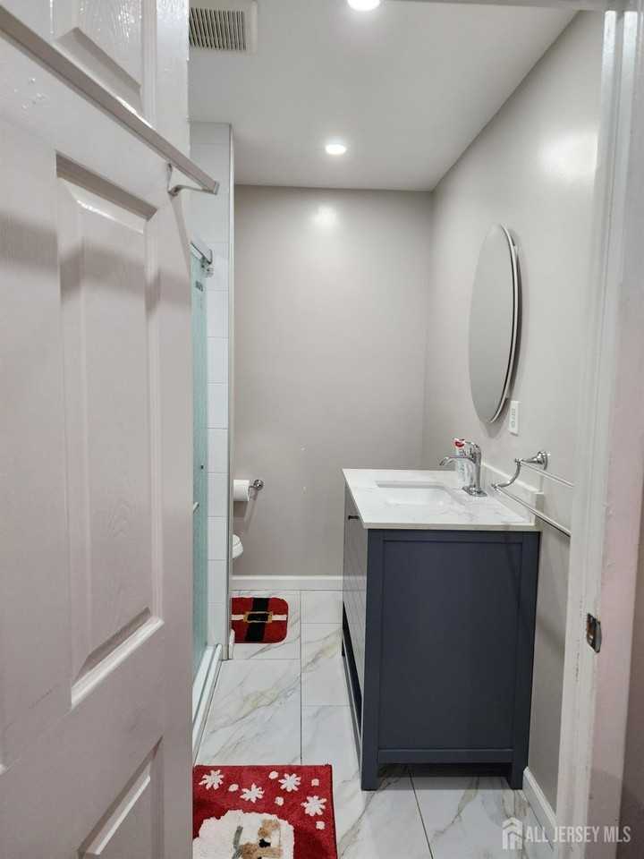 149 Lewis St - Photo 3 of 4