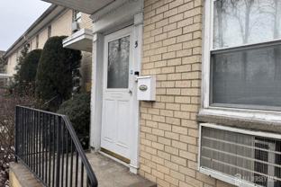 400 Cranbury Rd #5 - Photo 1 of 1