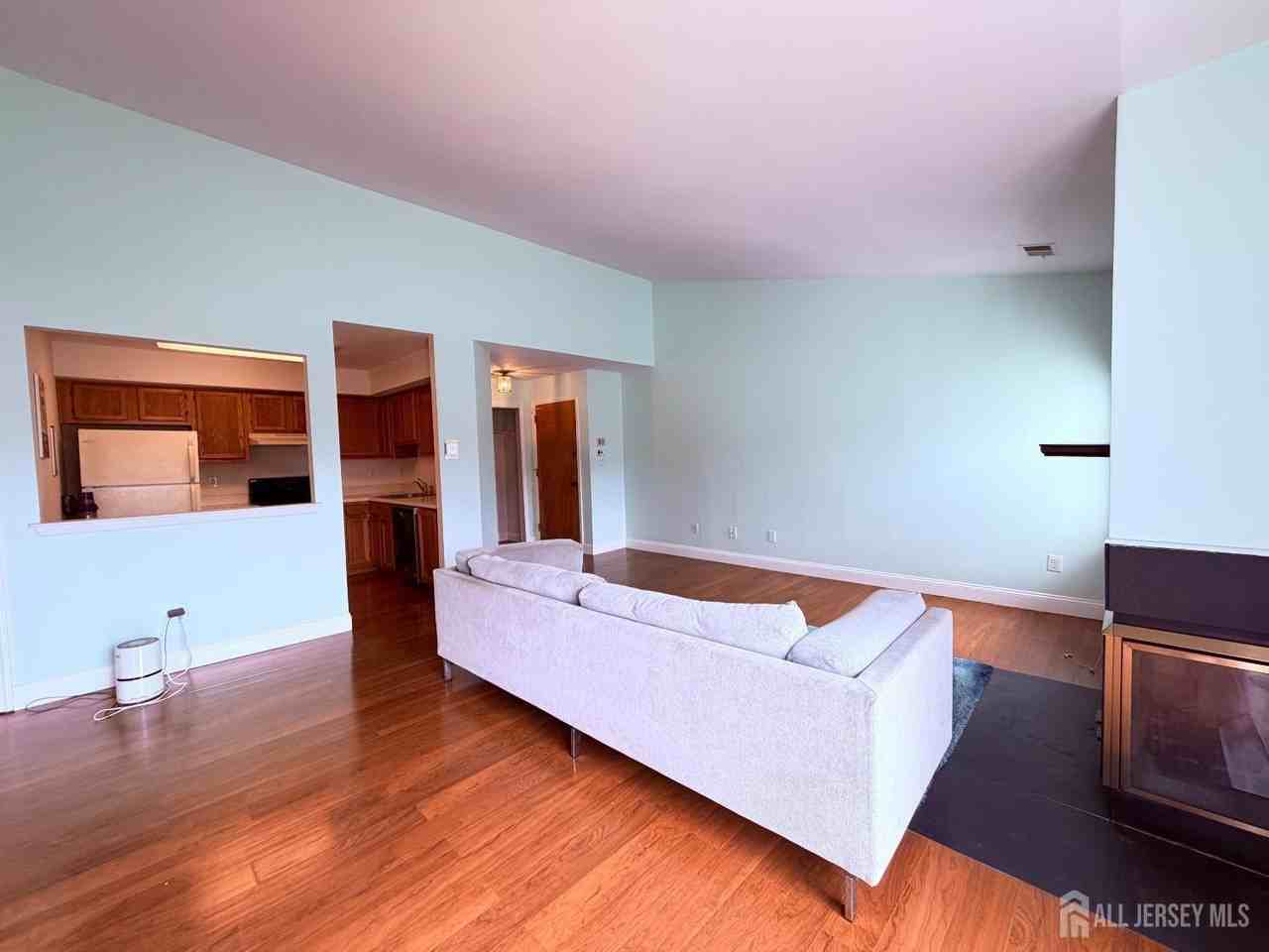 118 Acadia Ct #9 - Photo 3 of 18