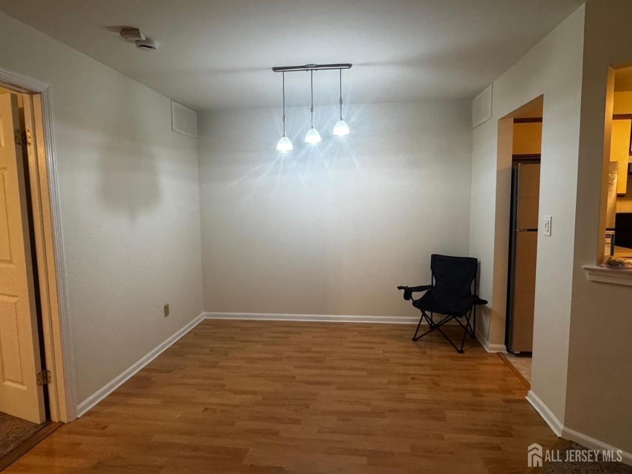 1109 Stoneridge Cir - Photo 7 of 27